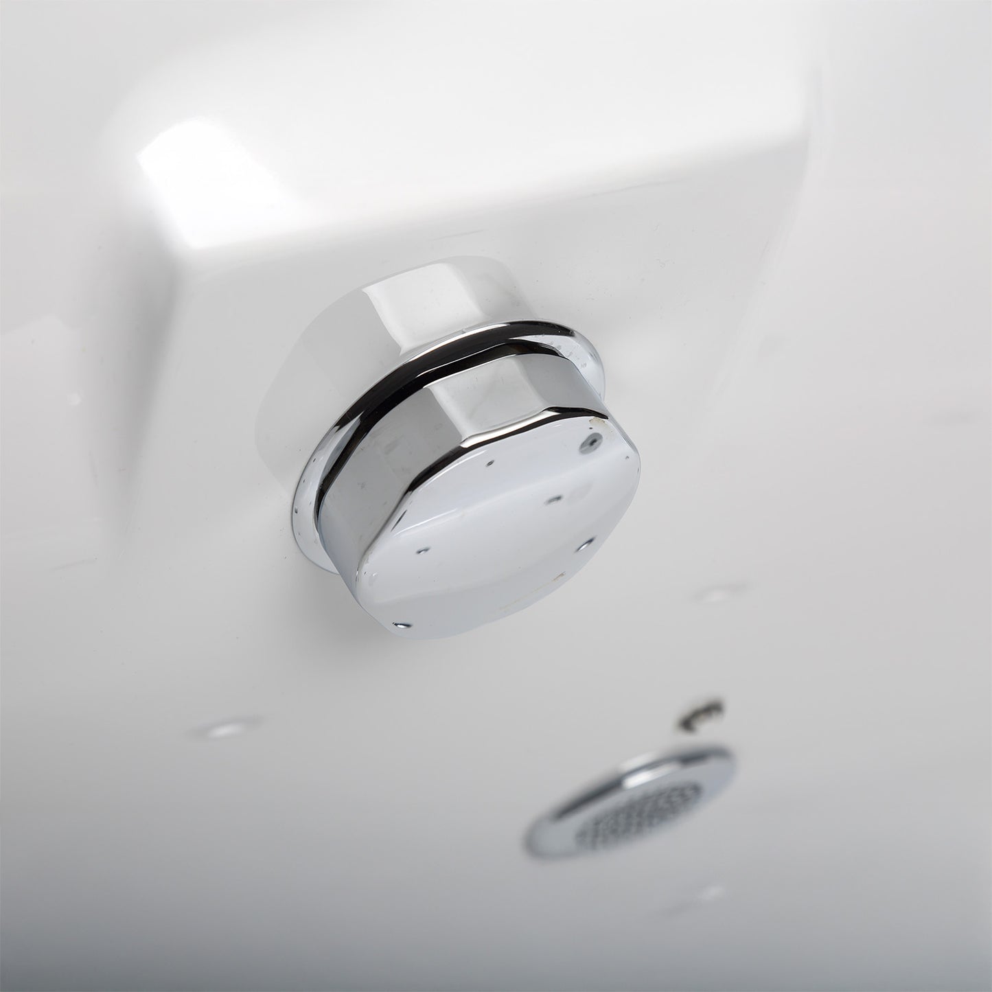 Baignoire balnéo semi-îlot murale d’angle asymétrique Sangha Spalina version droite – vue produit