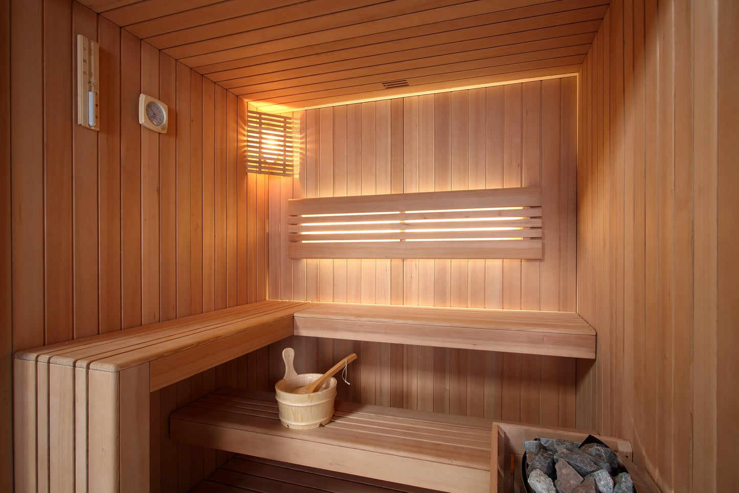 Sauna traditionnel de luxe 4 personnes 180 cm The Cube / Traditional luxury sauna 4 persons 180 cm The Cube / Sauna tradicional de lujo para 4 personas 180 cm The Cube / Sauna tradizionale di lusso per 4 persone 180 cm The Cube / Traditionele luxe sauna voor 4 personen 180 cm The Cube