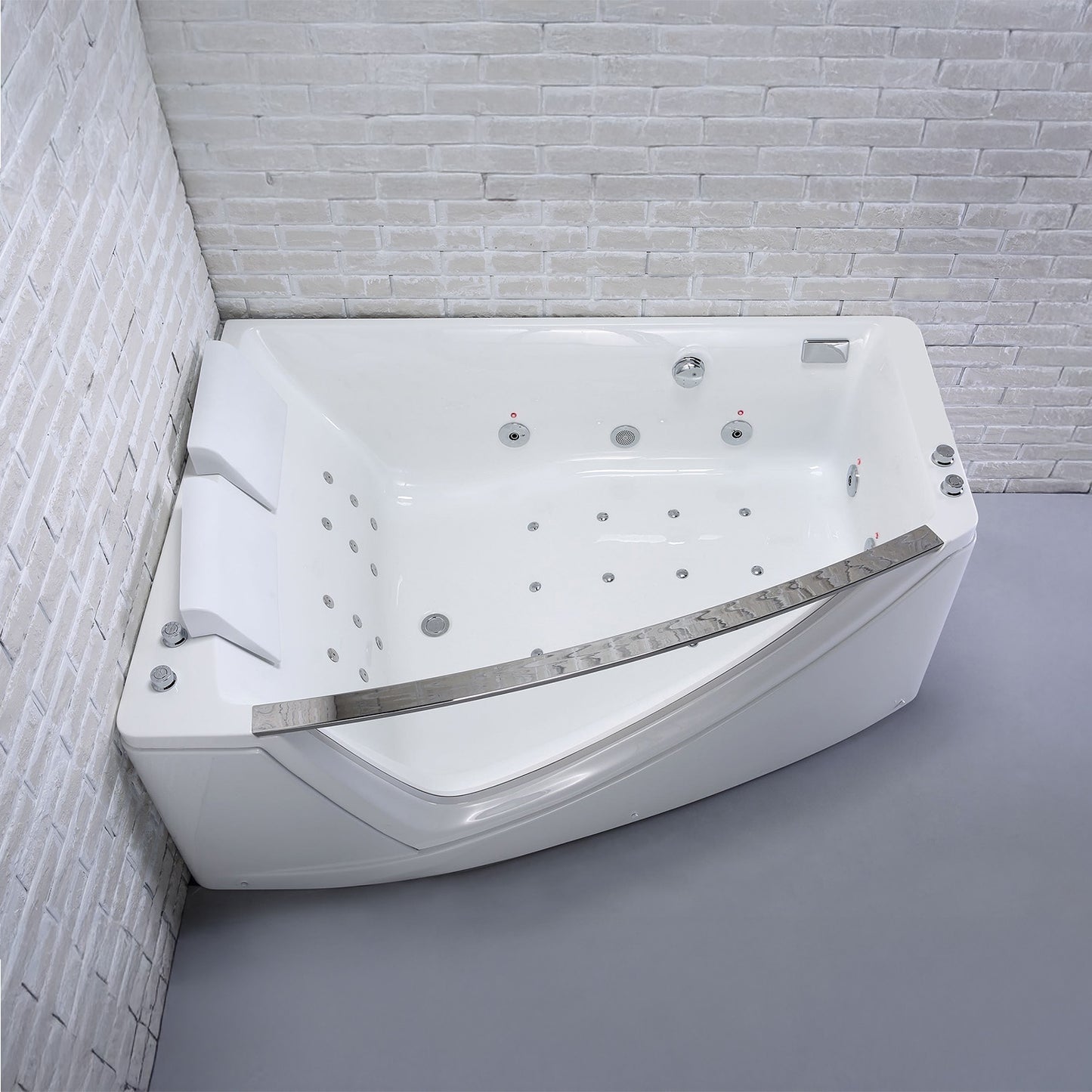 Baignoire balnéo d’angle deux personnes avec hublot blanche 170 cm Savana duo Wave gauche / Two-person corner whirlpool bath with white porthole 170 cm Savana duo Wave left / Bañera de hidromasaje esquinera para dos con ojo de buey blanco 170 cm Savana duo Wave izquierda / Vasca idromassaggio angolare per due persone con oblò bianco 170 cm Savana duo Wave sinistra / Hoekwhirlpool voor twee met witte patrijspoort 170 cm Savana duo Wave links